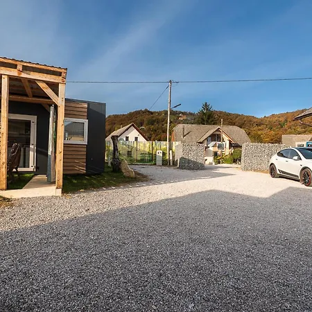 Hiskovec - Village Apartment *