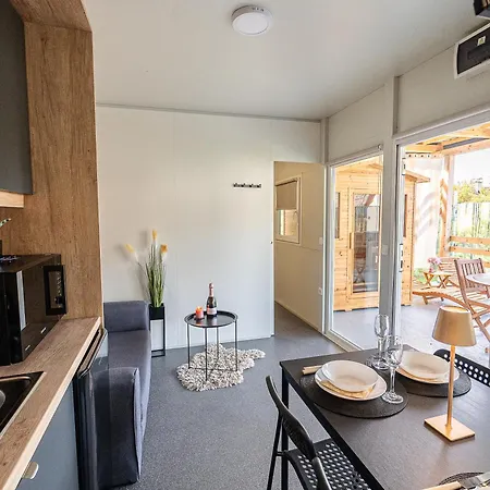 Hiskovec - Village Apartment